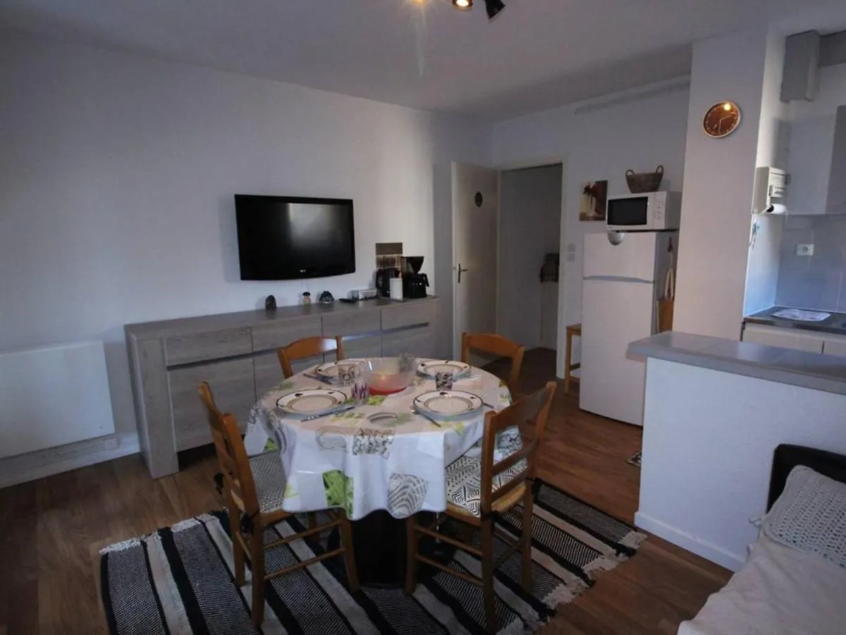 Ferienwohnung Luchon T3 Balcon Sud, Parking, Petits Animaux Admis - Fr-1-313-220 Bagnères-de-Luchon 0*,  Frankreich